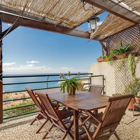 Bom Sucesso With Jacuzzi By Madeira Holiday home *