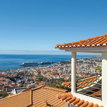 Bom Sucesso With Jacuzzi By Madeira * Funchal (Madeira)